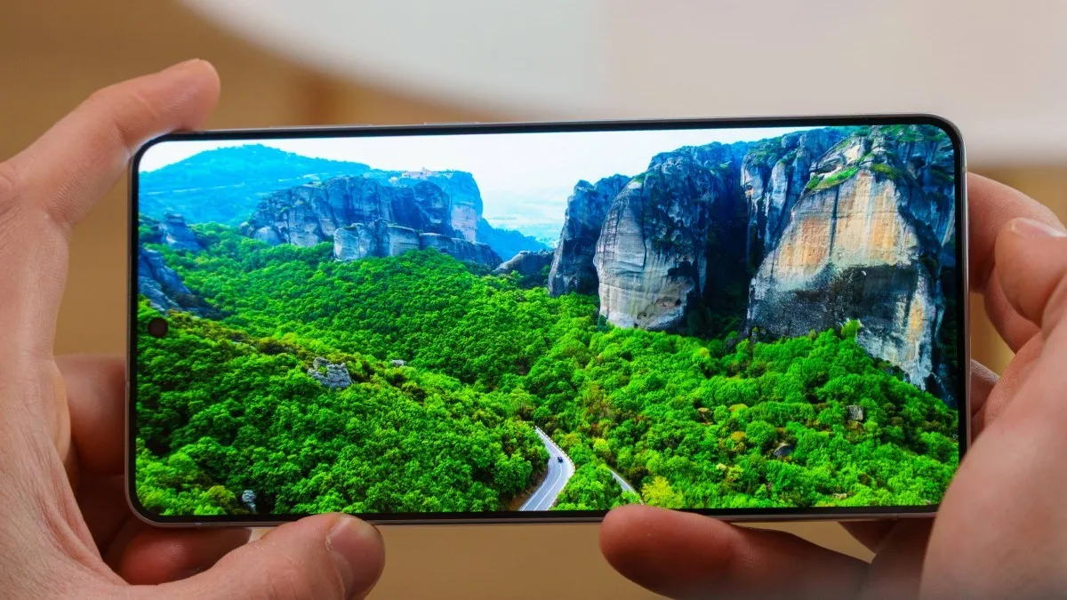 layar Samsung S25 Edge